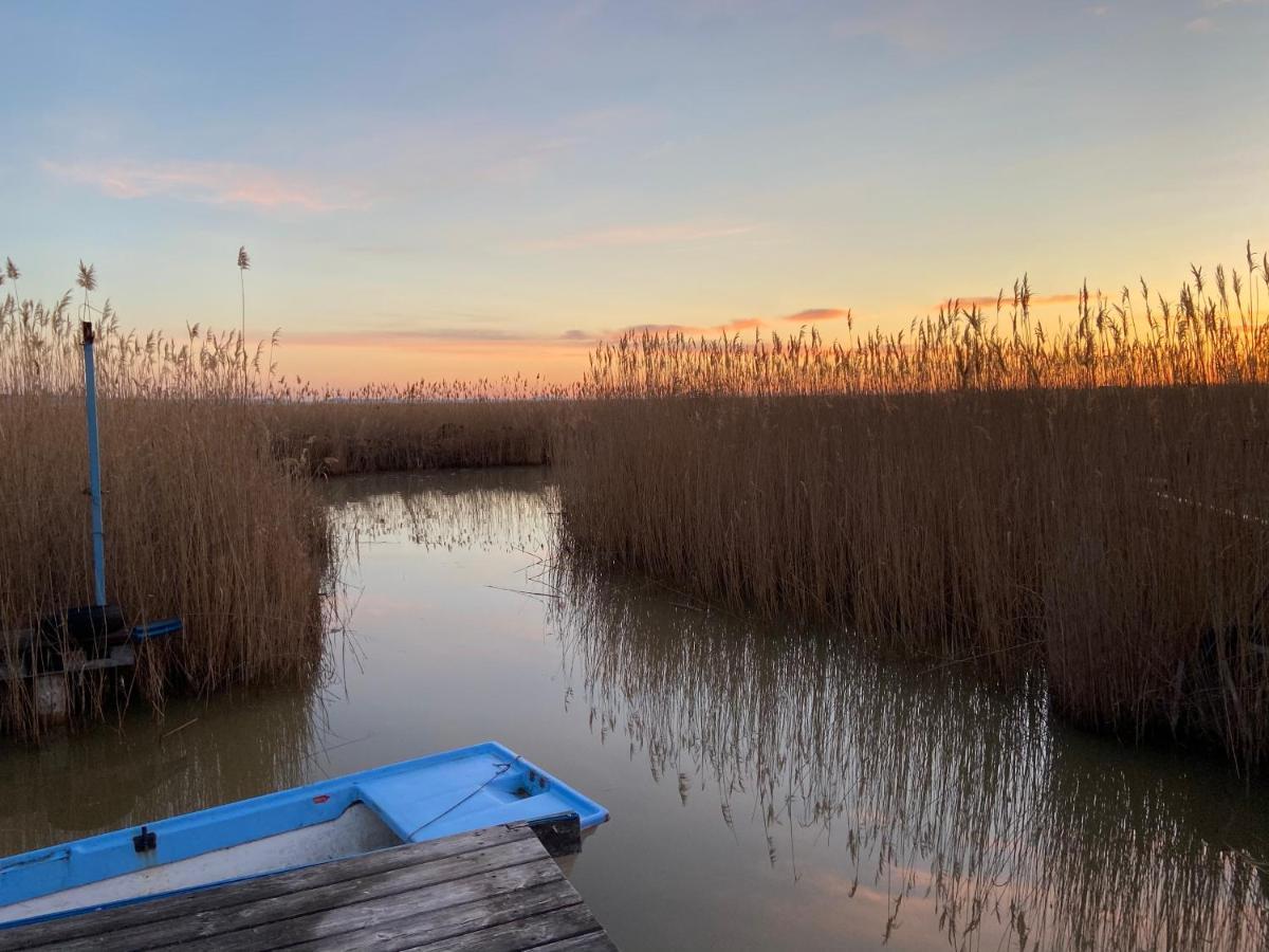 Seehuette Neusiedlersee - Pfahlbau Waterfront 1 رست المظهر الخارجي الصورة